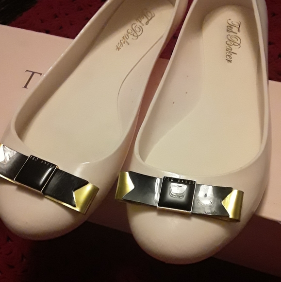 Flats - Picture 4 of 4